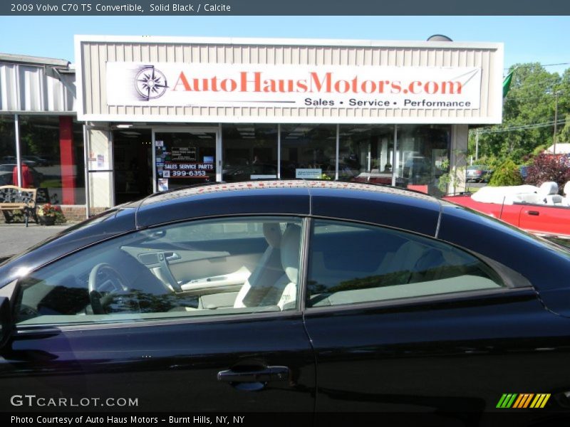 Solid Black / Calcite 2009 Volvo C70 T5 Convertible