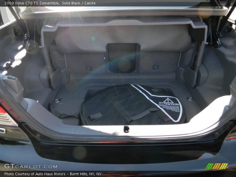 Solid Black / Calcite 2009 Volvo C70 T5 Convertible