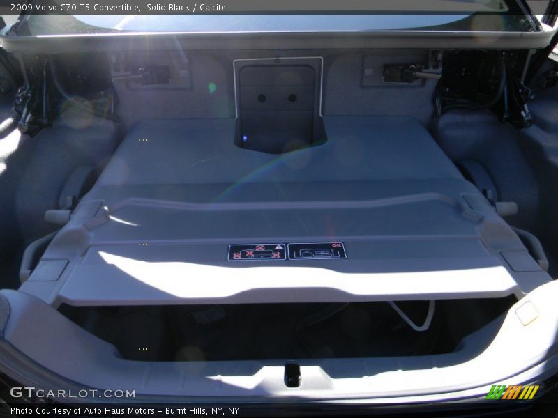 Solid Black / Calcite 2009 Volvo C70 T5 Convertible