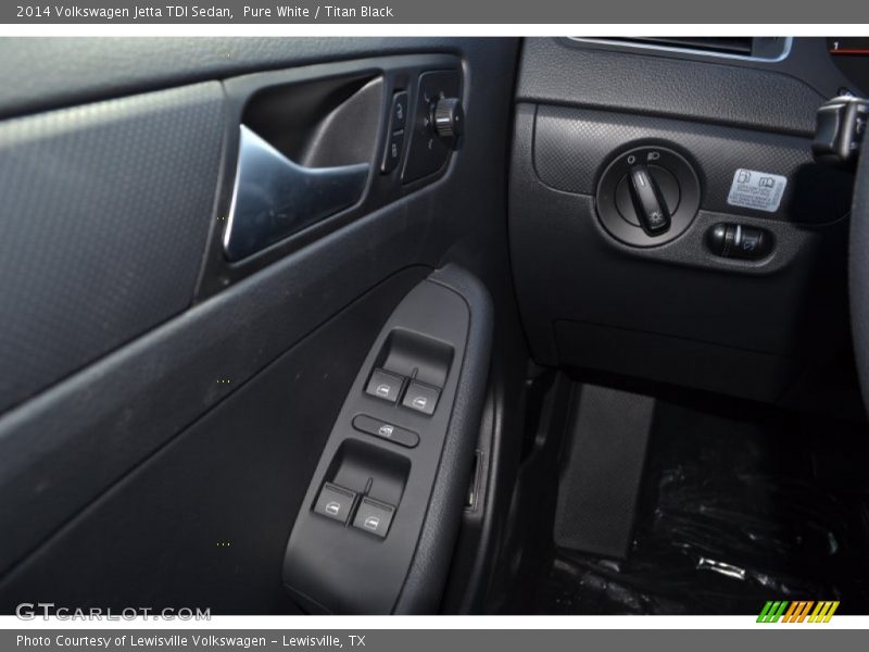 Pure White / Titan Black 2014 Volkswagen Jetta TDI Sedan