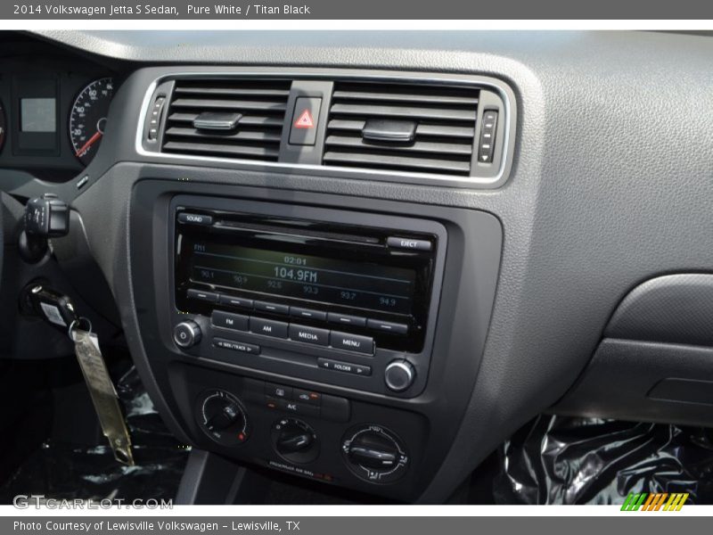 Pure White / Titan Black 2014 Volkswagen Jetta S Sedan