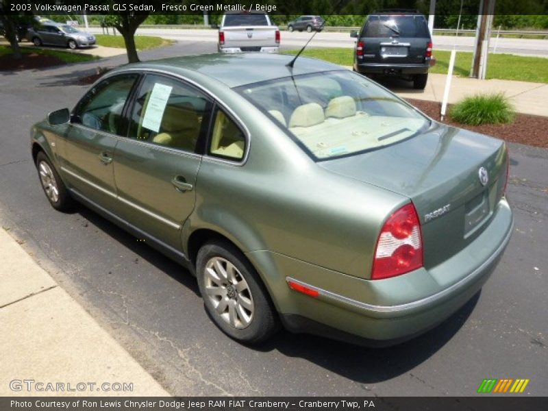 Fresco Green Metallic / Beige 2003 Volkswagen Passat GLS Sedan