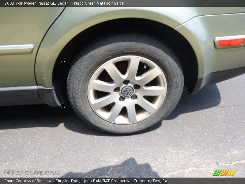 Fresco Green Metallic / Beige 2003 Volkswagen Passat GLS Sedan