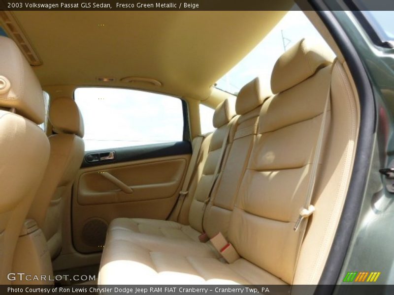 Fresco Green Metallic / Beige 2003 Volkswagen Passat GLS Sedan