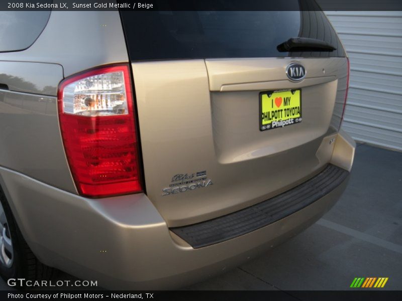 Sunset Gold Metallic / Beige 2008 Kia Sedona LX