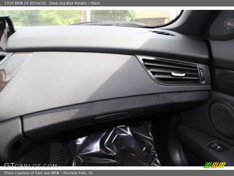 Deep Sea Blue Metallic / Black 2014 BMW Z4 sDrive28i