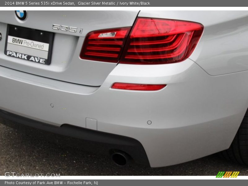 Glacier Silver Metallic / Ivory White/Black 2014 BMW 5 Series 535i xDrive Sedan