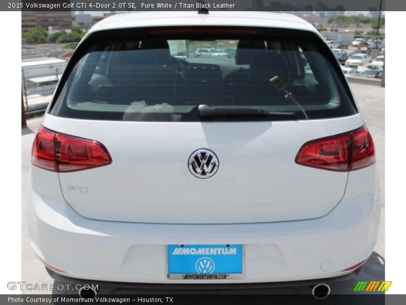 Pure White / Titan Black Leather 2015 Volkswagen Golf GTI 4-Door 2.0T SE