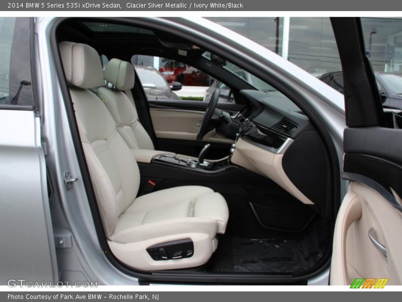 Glacier Silver Metallic / Ivory White/Black 2014 BMW 5 Series 535i xDrive Sedan