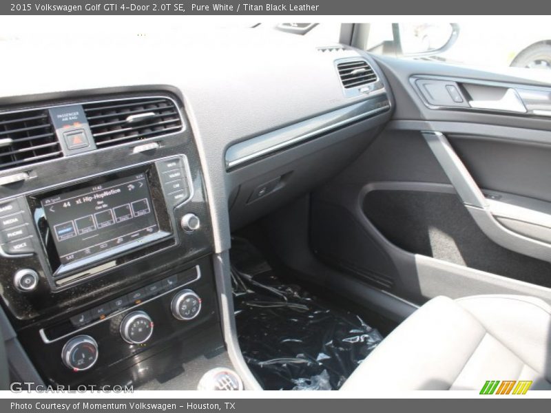Pure White / Titan Black Leather 2015 Volkswagen Golf GTI 4-Door 2.0T SE