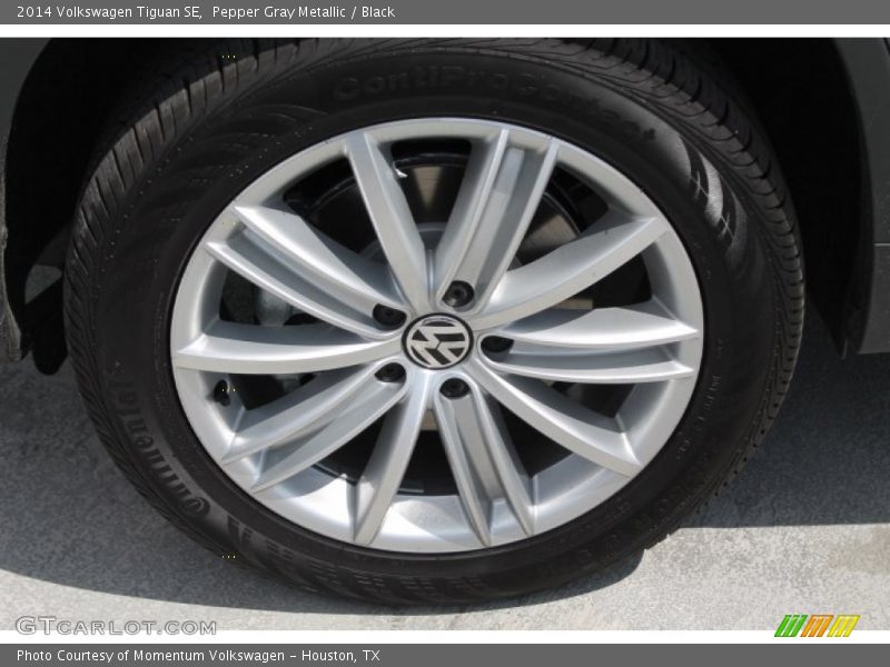 Pepper Gray Metallic / Black 2014 Volkswagen Tiguan SE