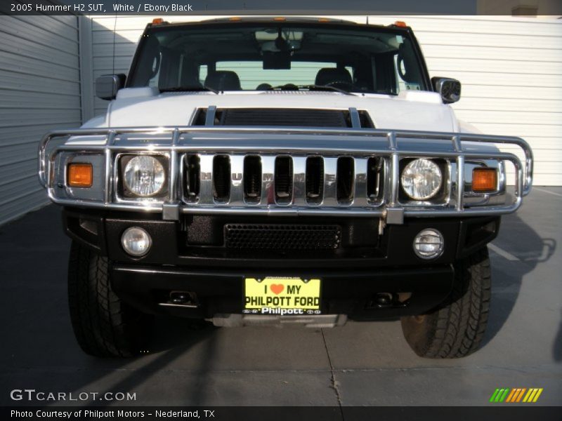White / Ebony Black 2005 Hummer H2 SUT