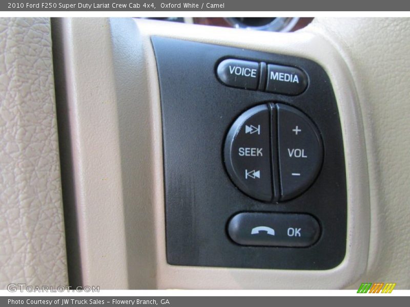 Oxford White / Camel 2010 Ford F250 Super Duty Lariat Crew Cab 4x4