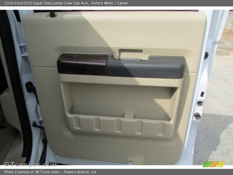 Oxford White / Camel 2010 Ford F250 Super Duty Lariat Crew Cab 4x4