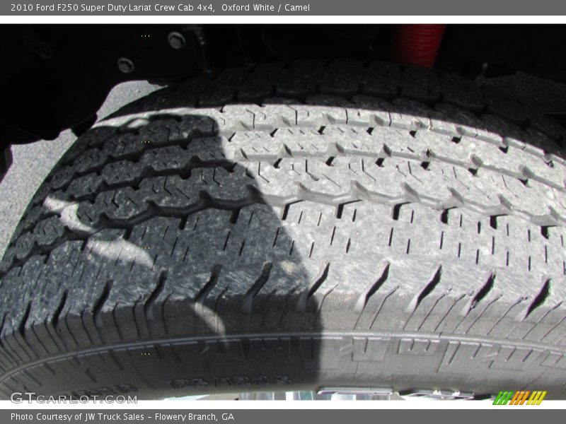 Oxford White / Camel 2010 Ford F250 Super Duty Lariat Crew Cab 4x4