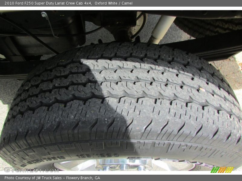 Oxford White / Camel 2010 Ford F250 Super Duty Lariat Crew Cab 4x4