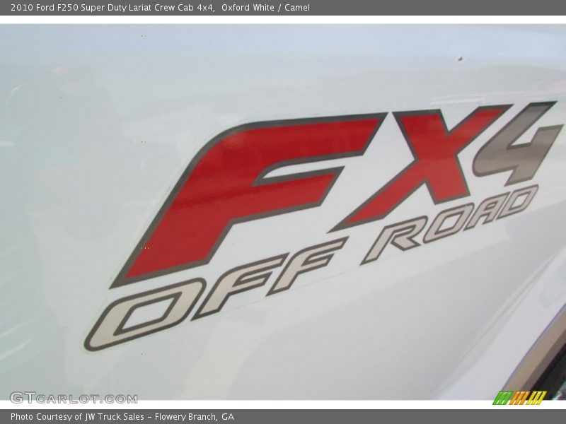 Oxford White / Camel 2010 Ford F250 Super Duty Lariat Crew Cab 4x4