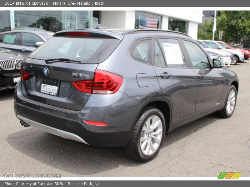 Mineral Grey Metallic / Black 2014 BMW X1 xDrive28i