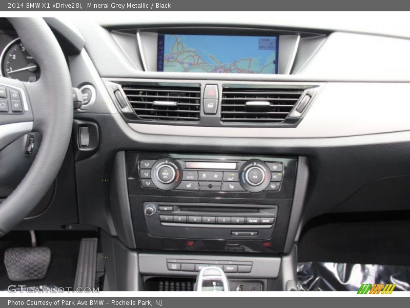 Mineral Grey Metallic / Black 2014 BMW X1 xDrive28i