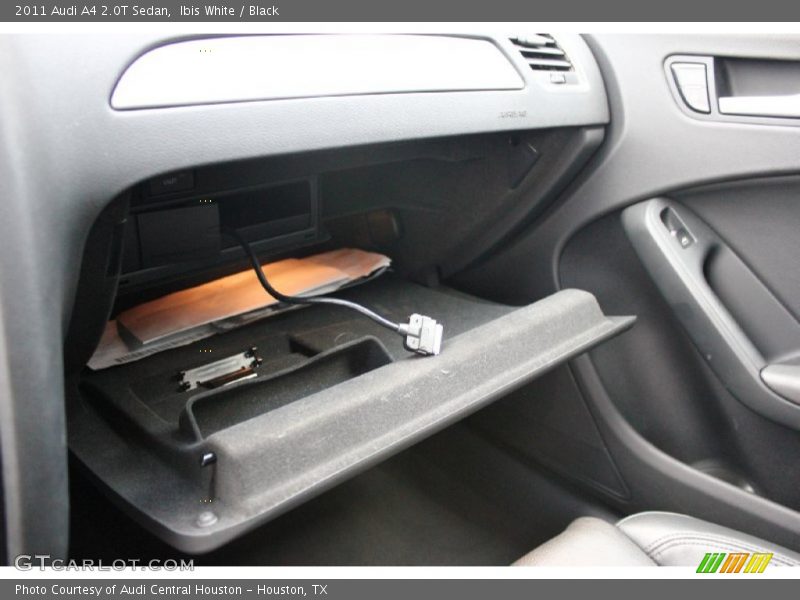Ibis White / Black 2011 Audi A4 2.0T Sedan