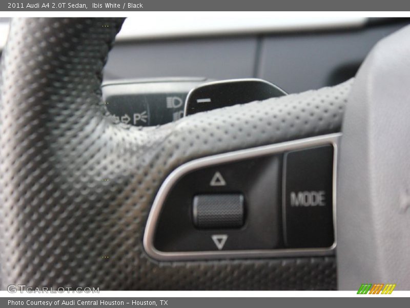 Ibis White / Black 2011 Audi A4 2.0T Sedan