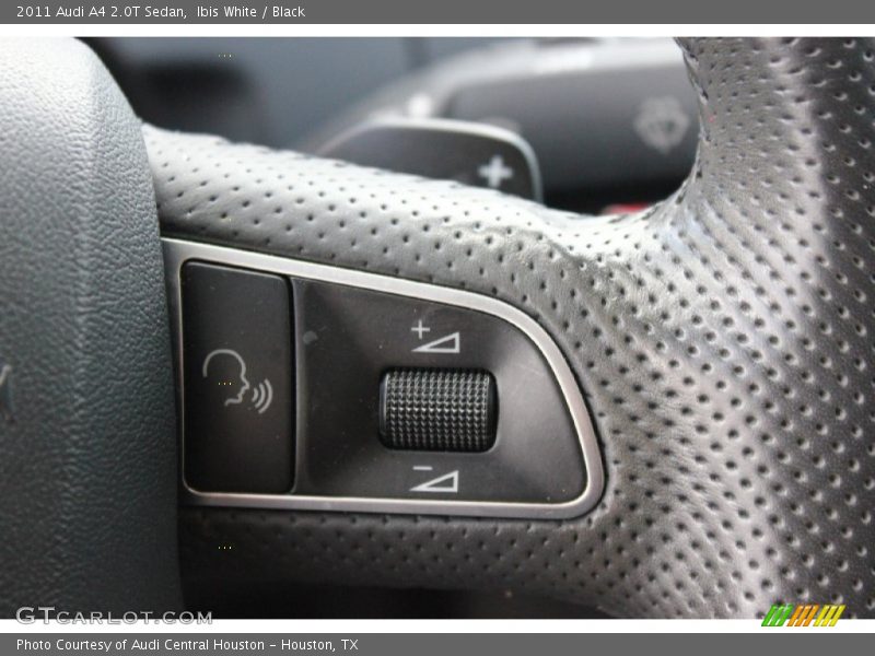 Ibis White / Black 2011 Audi A4 2.0T Sedan