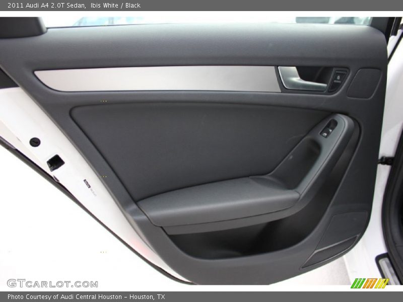 Ibis White / Black 2011 Audi A4 2.0T Sedan