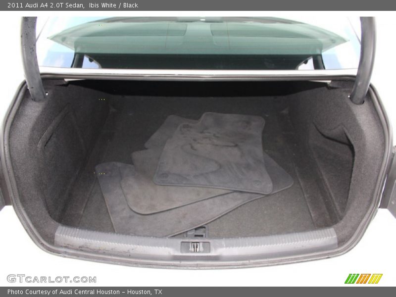 Ibis White / Black 2011 Audi A4 2.0T Sedan