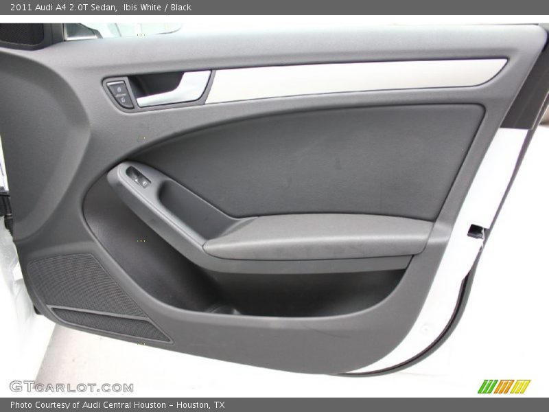 Ibis White / Black 2011 Audi A4 2.0T Sedan