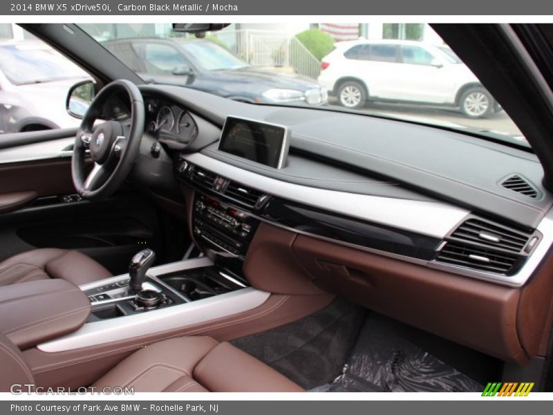 Dashboard of 2014 X5 xDrive50i