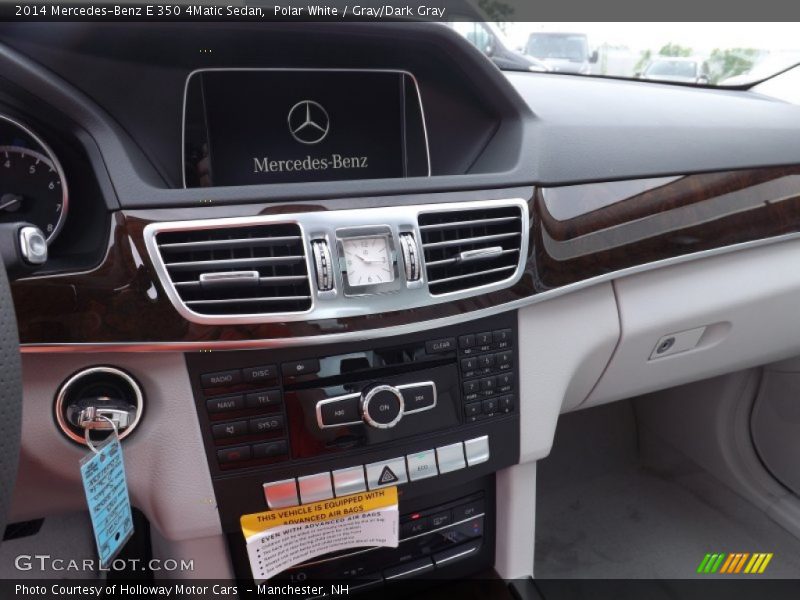 Polar White / Gray/Dark Gray 2014 Mercedes-Benz E 350 4Matic Sedan