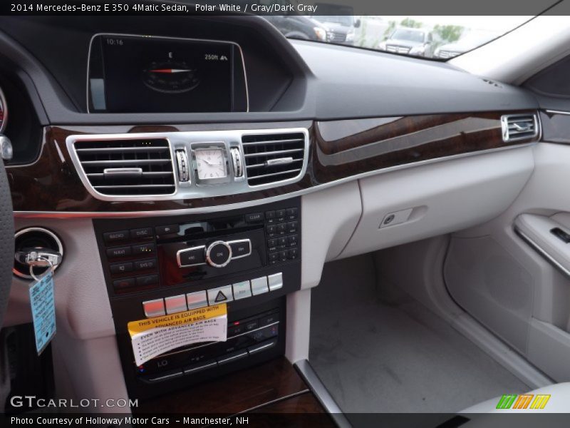 Polar White / Gray/Dark Gray 2014 Mercedes-Benz E 350 4Matic Sedan