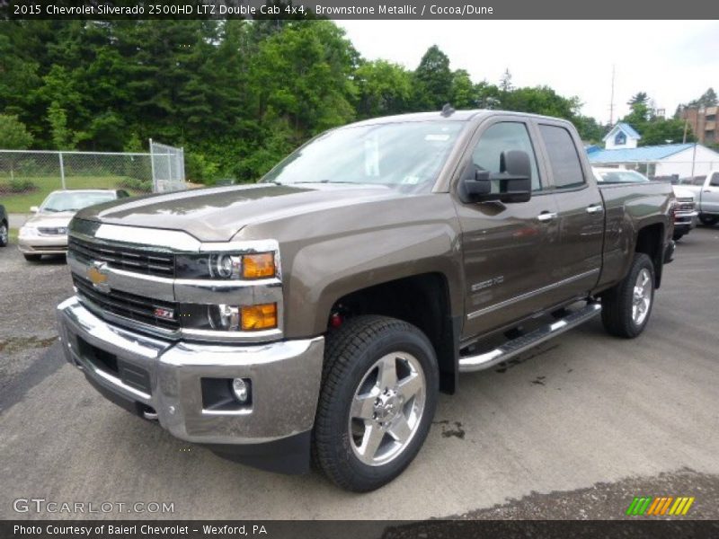 Front 3/4 View of 2015 Silverado 2500HD LTZ Double Cab 4x4
