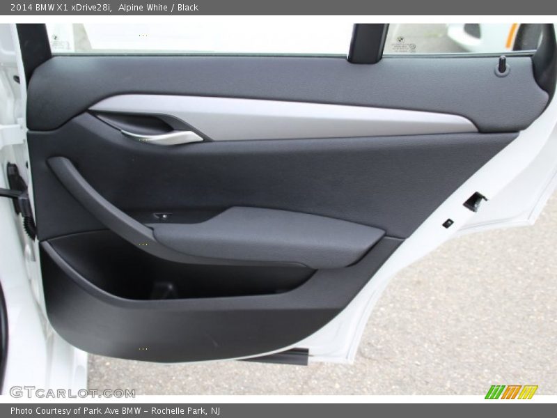 Alpine White / Black 2014 BMW X1 xDrive28i