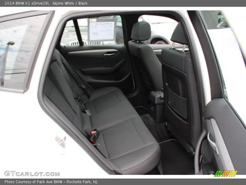 Alpine White / Black 2014 BMW X1 xDrive28i