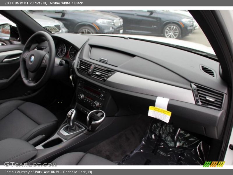 Alpine White / Black 2014 BMW X1 xDrive28i