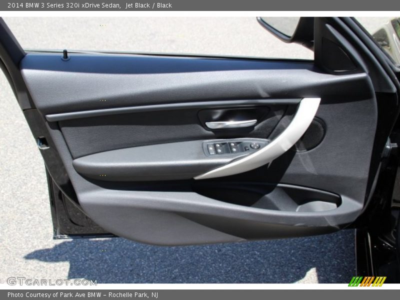 Jet Black / Black 2014 BMW 3 Series 320i xDrive Sedan