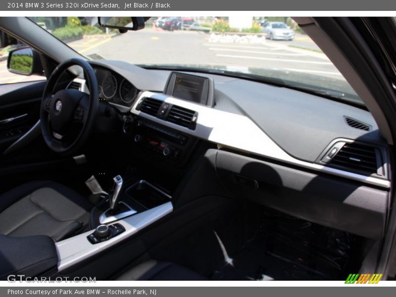 Jet Black / Black 2014 BMW 3 Series 320i xDrive Sedan