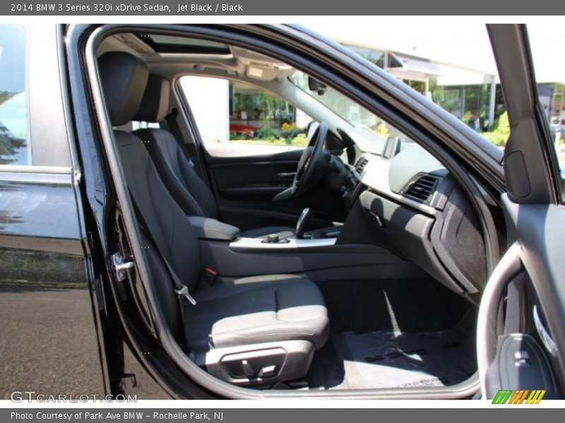 Jet Black / Black 2014 BMW 3 Series 320i xDrive Sedan