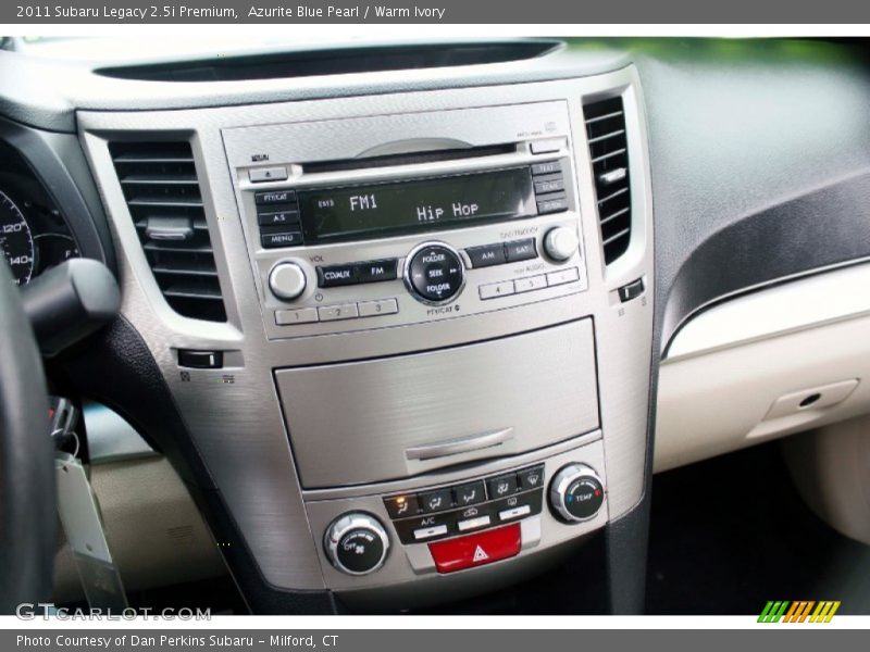 Controls of 2011 Legacy 2.5i Premium