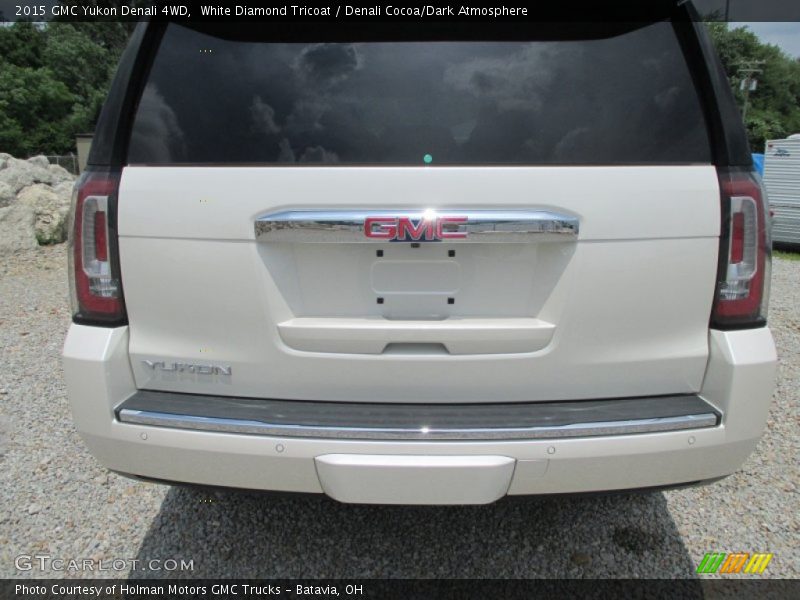White Diamond Tricoat / Denali Cocoa/Dark Atmosphere 2015 GMC Yukon Denali 4WD