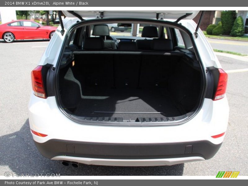 Alpine White / Black 2014 BMW X1 xDrive28i