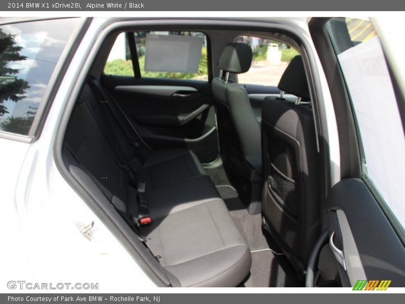 Alpine White / Black 2014 BMW X1 xDrive28i