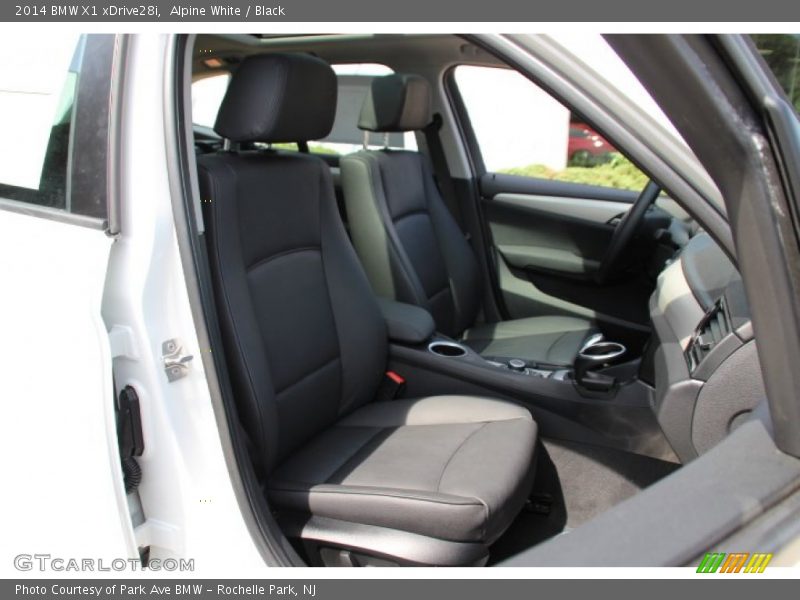 Alpine White / Black 2014 BMW X1 xDrive28i