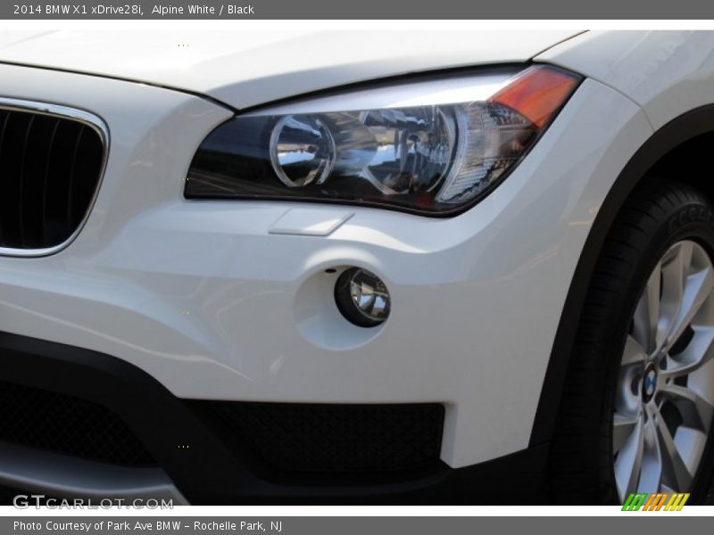 Alpine White / Black 2014 BMW X1 xDrive28i