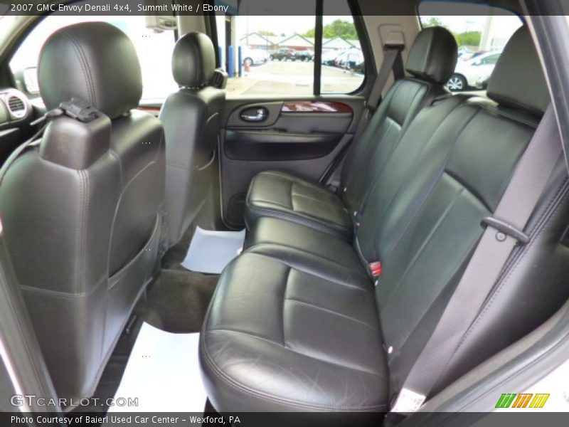 Summit White / Ebony 2007 GMC Envoy Denali 4x4