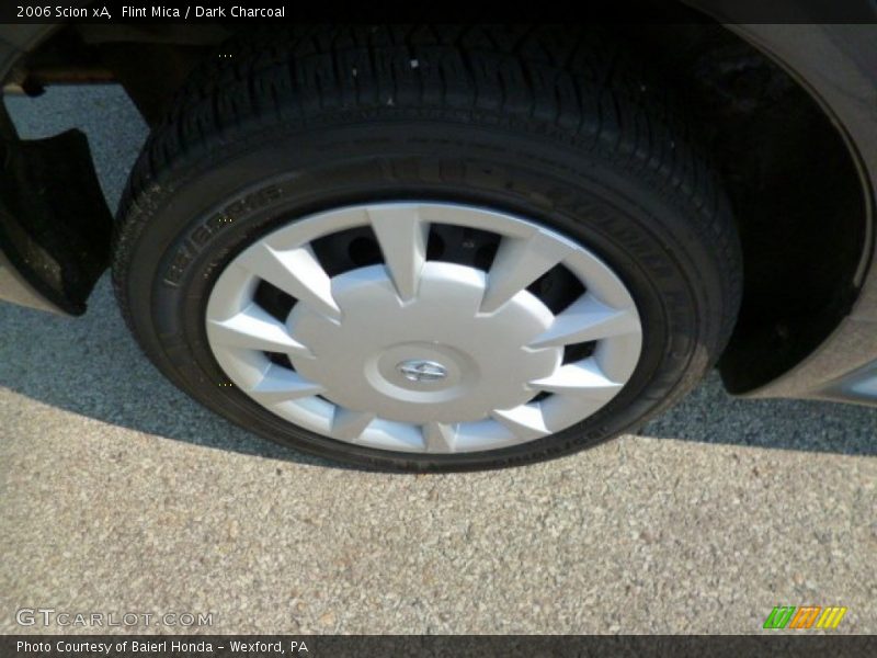 Flint Mica / Dark Charcoal 2006 Scion xA