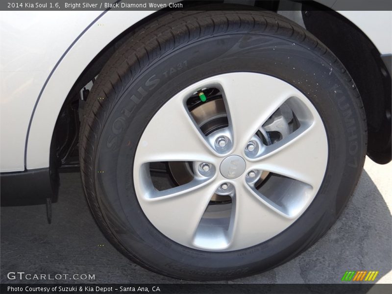 Bright Silver / Black Diamond Woven Cloth 2014 Kia Soul 1.6