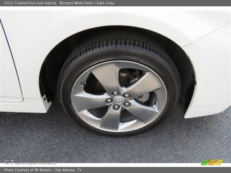 Blizzard White Pearl / Dark Gray 2013 Toyota Prius Four Hybrid