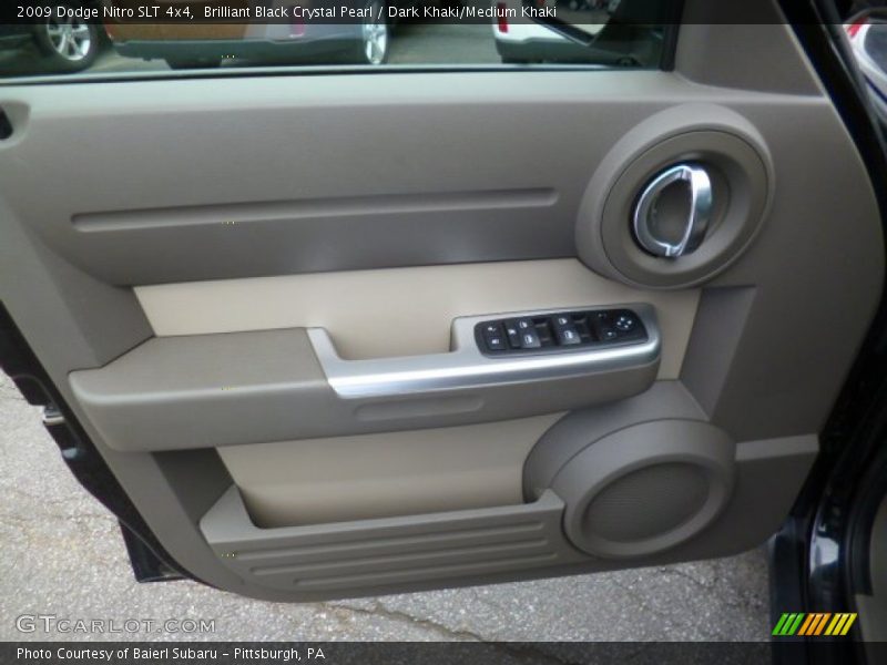 Door Panel of 2009 Nitro SLT 4x4